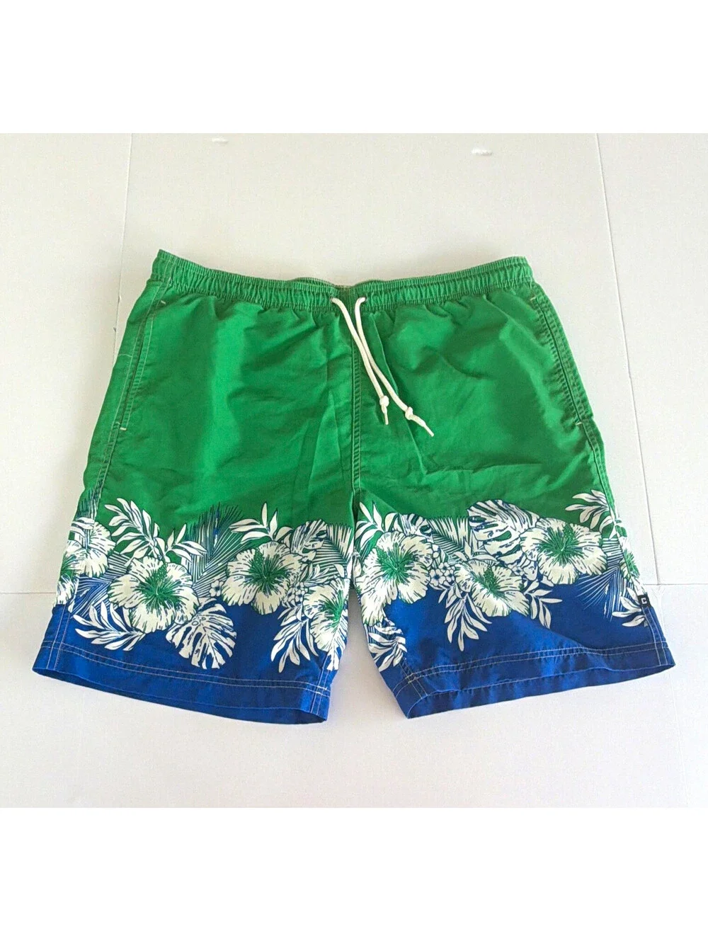 Chaps Men's XL Floral Swim Trunks Green/Blue/White Drawstring Back Pocket